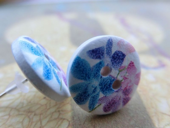 Preview: Holzknopf Ohrstecker Blumen Veilchen Orchidee